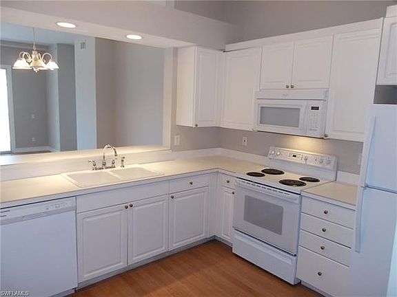 4th image of 735 Bentwater Cir APT 102