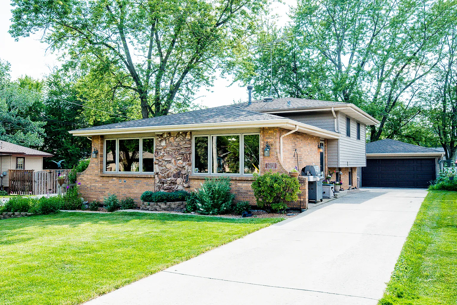 16020 Lockwood Ave photo 1
