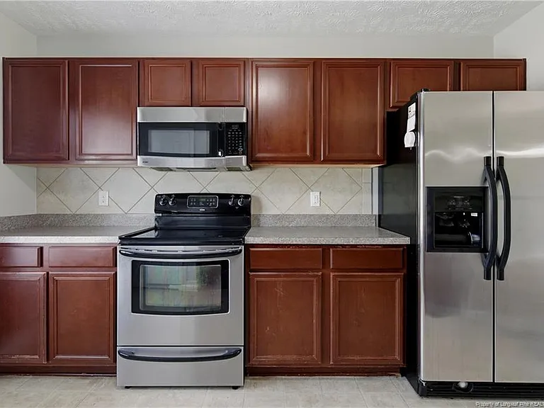 142 Collinwood Dr — Photo 15