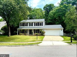8407 Finlay Ct, Springfield, VA 22153