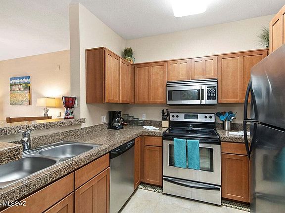 3rd image of 1500 E Pusch Wilderness Dr Unit 6207