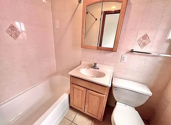 Rented by Oxford Property Group | media 10