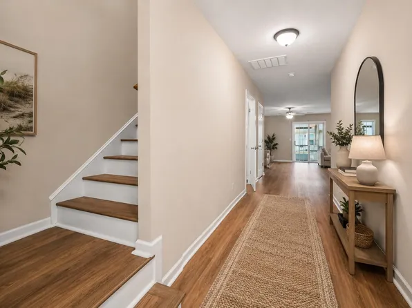 7873 Park Gate Dr, North Charleston, SC 29418