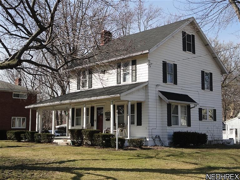 1st image of 811 Sackett Ave
