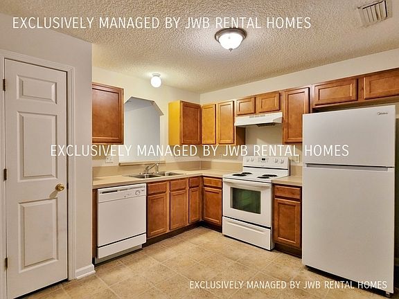 3rd image of 8471 McGirts Village Ln #3E