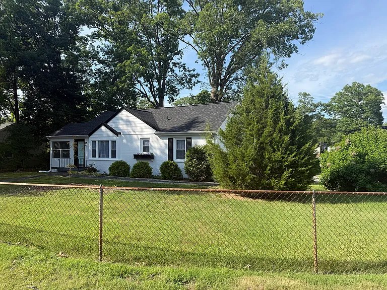 9000 Gayton Rd — Photo 3