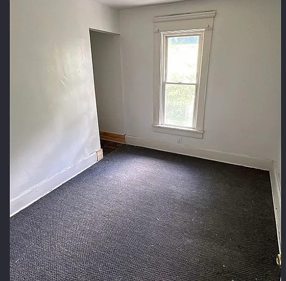 205 Buckingham Ave #205 — Photo 3