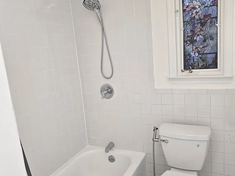 84 Lake Ave — Photo 8