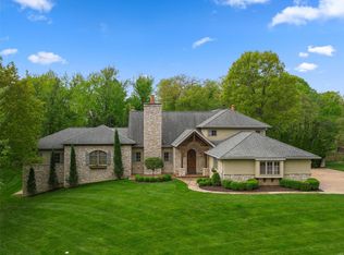 13614 Peacockfarm Rd, Saint Louis, MO 63131