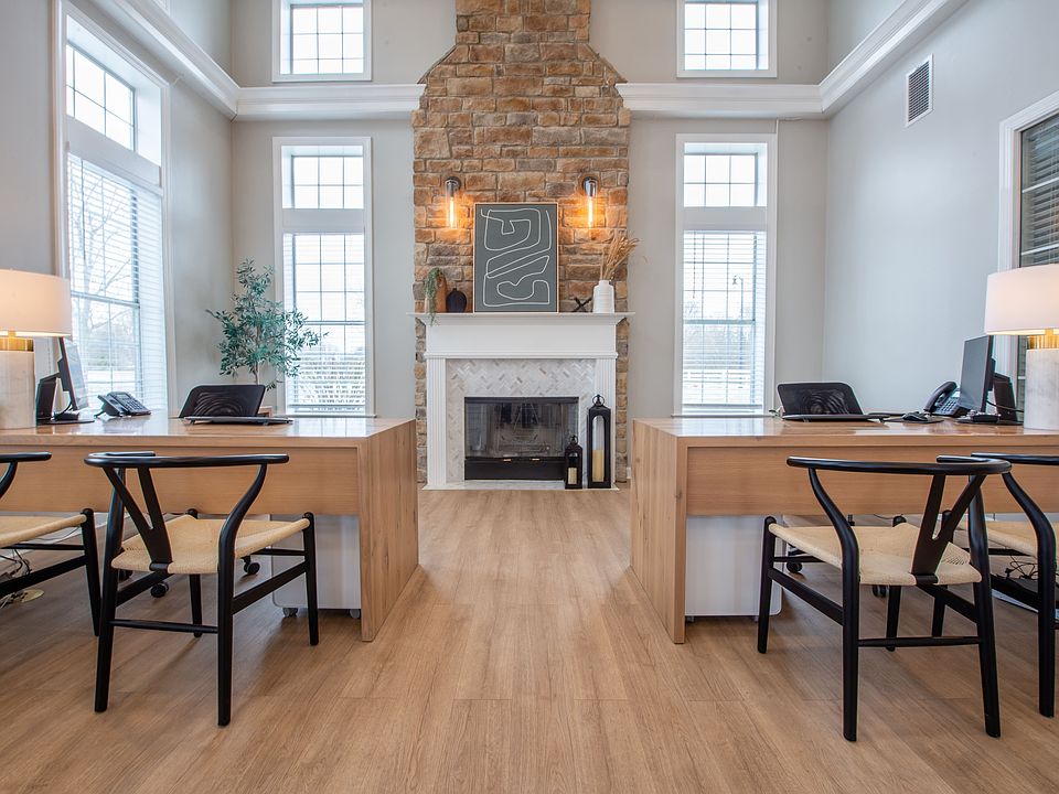 Leasing Office