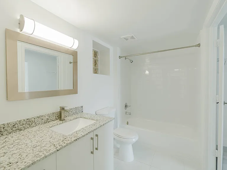 Legacy at Brickell — Photo 11