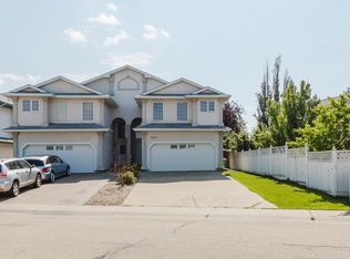 8517 156th Ave NW, Edmonton, AB T5Z 3B4