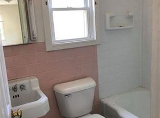 230 North St APT 7, Burlington, VT 05401