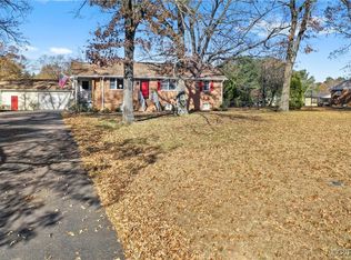 5428 W 100th Rd, Chester, VA 23831