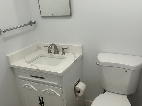 5th image of 6971 Warren Dr