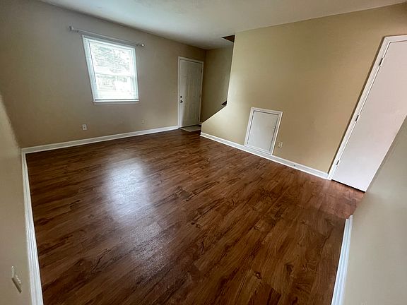 5th image of 946 Stone St #F