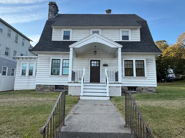 182 Park Ave, Worcester, MA 01609