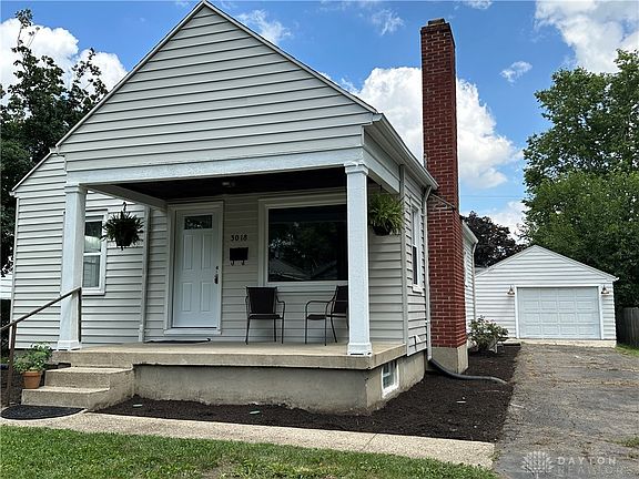 2nd image of 3018 Whittier Ave
