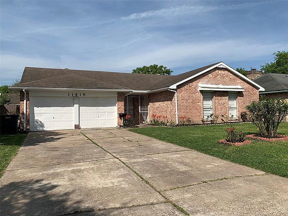 3rd image of 11418 Cliffgate Dr