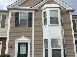 1028 Annazanes Ct, Alpharetta, GA 30004