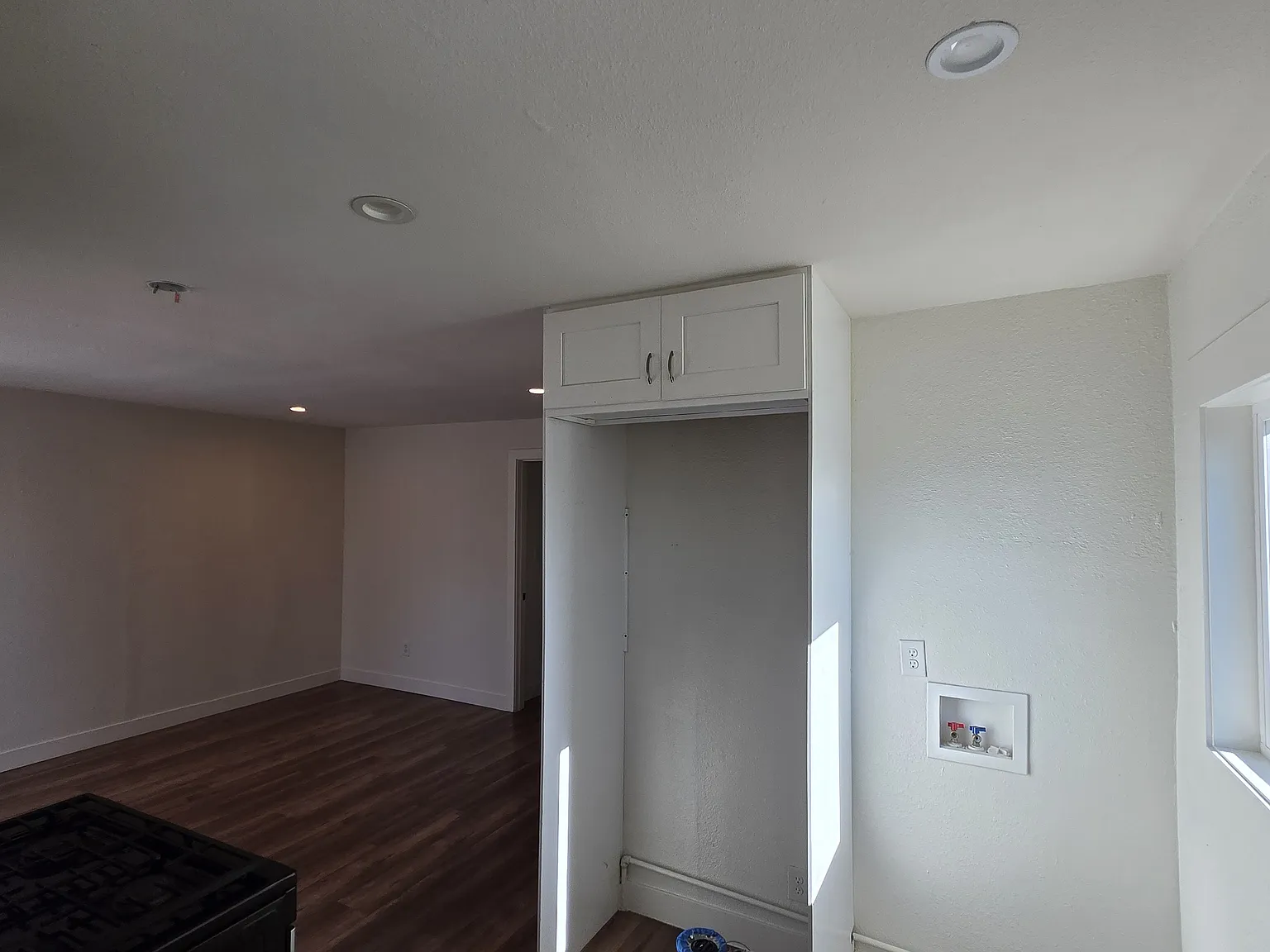 704 E Erna Ave — Photo 2