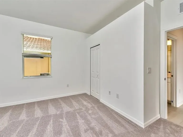 2591 Vine Ave — Photo 10