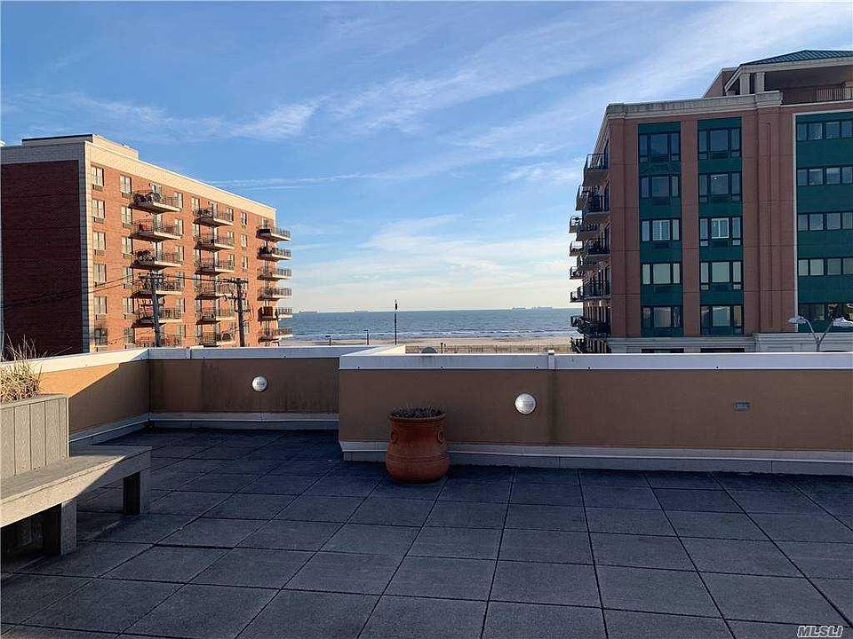 1st image of 251 W Broadway #206