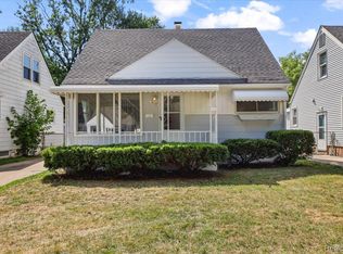 18483 Dalby, Redford, MI 48240