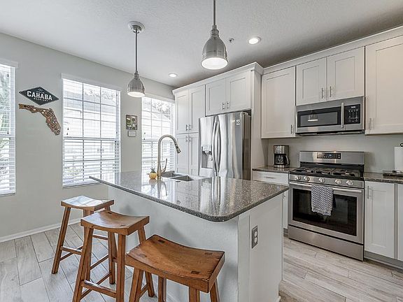 3rd image of 3018 Bayshore Pointe Dr