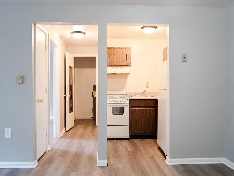 Meadow View Apartments — Photo 22
