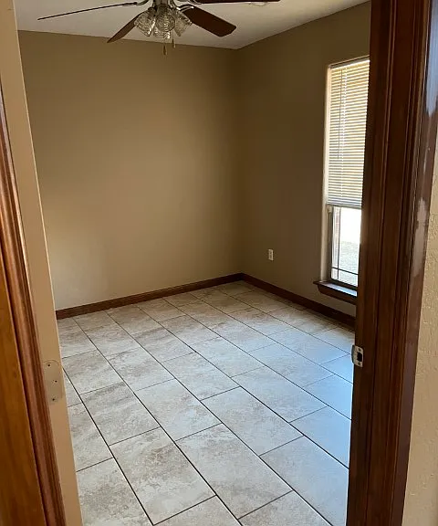 394 NE Simmons Cir — Photo 19