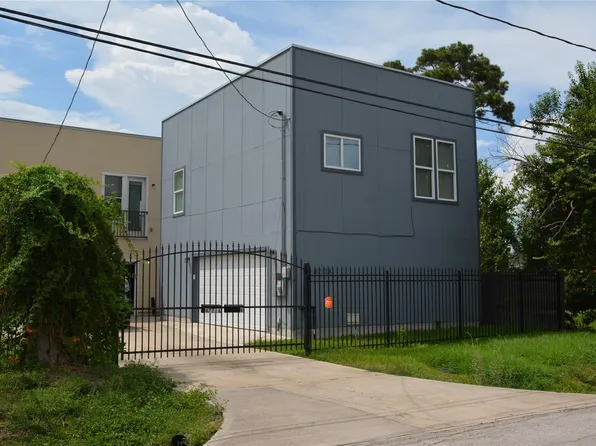 4711 Sayers St #A, Houston, TX 77026