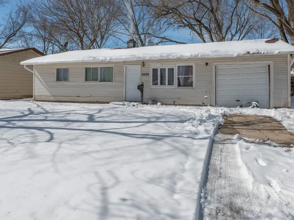 3228 Idlewood Ter, Rockford, IL 61101
