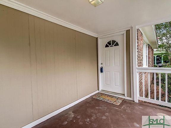 5th image of 19 Parkwood Dr