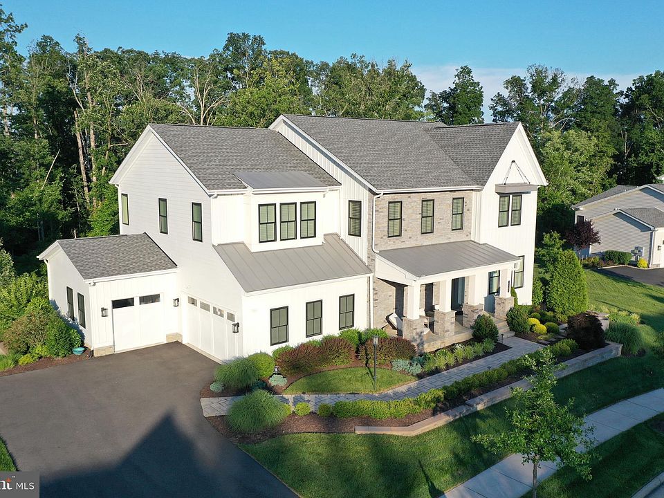1st image of 15145 Sky Valley Dr