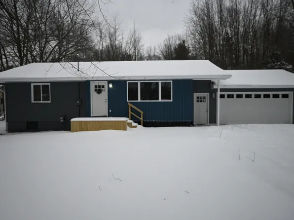 2392 W Bard Rd, Muskegon, MI 49445