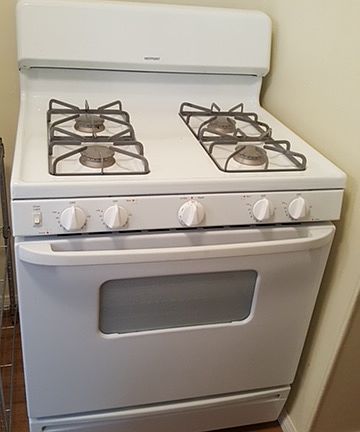 5th image of 3140 Collier Ave