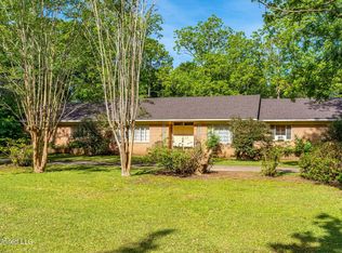 433 S Manila St, Lucedale, MS 39452