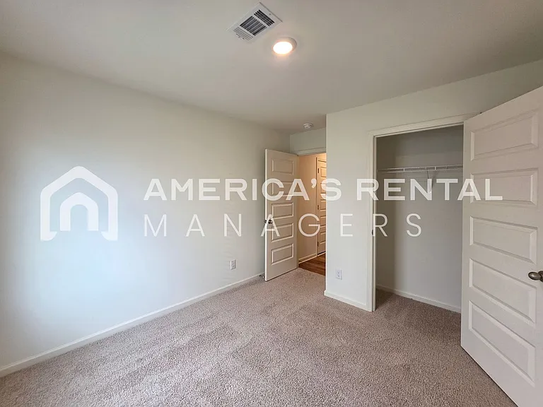 9314 Parkway Gardens Loop — Photo 36
