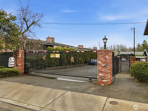 4th image of 13704 37th Avenue S #59