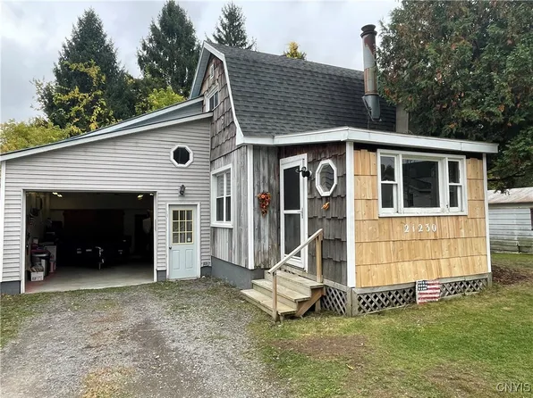21230 Weaver Rd, Watertown, NY 13601