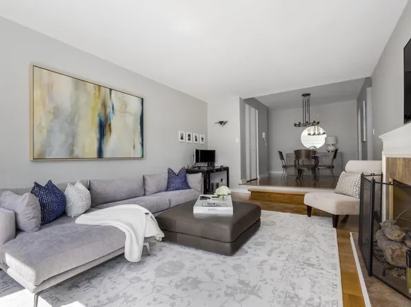 301 East 48th Street 14J image 3 of 8