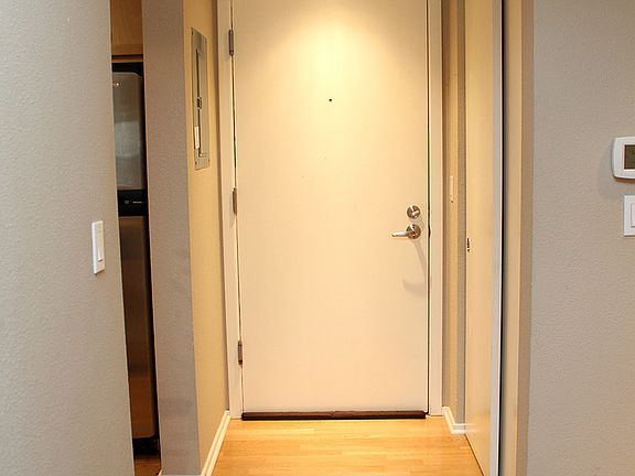 3rd image of 1500 SW Park Ave APT 210