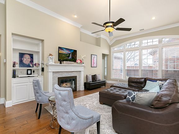 3rd image of 2713 Browning Dr