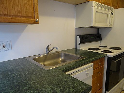 3rd image of 301 E 2700 S APT 6