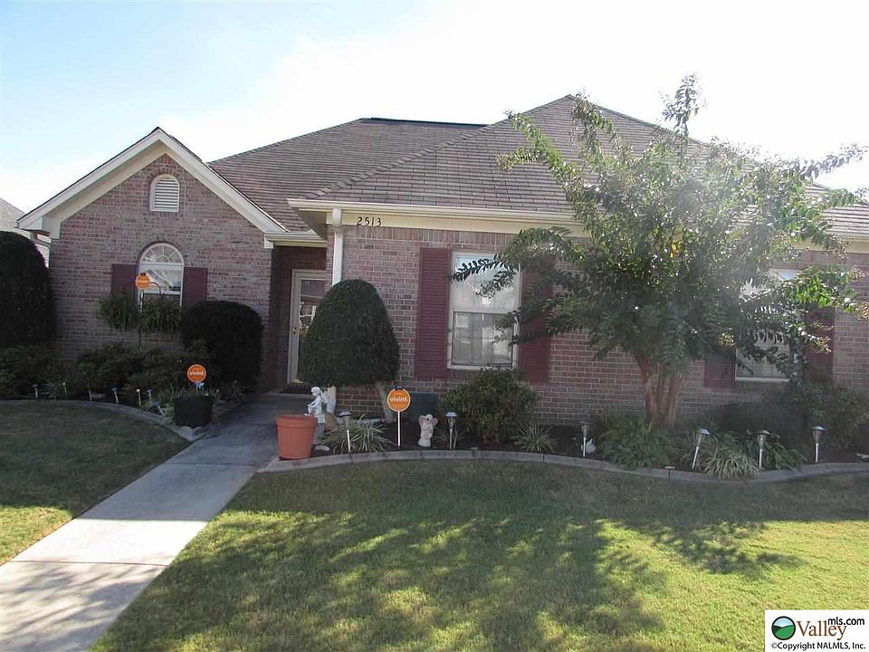 2nd image of 2513 Newport Dr SW