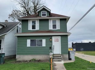 26 E Bernhard Ave, Hazel Park, MI