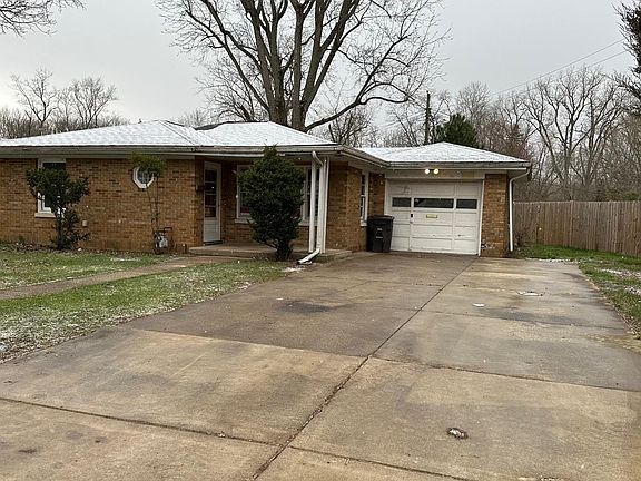 2nd image of 1125 Baker Dr