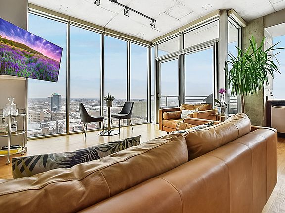 5th image of 1720 S Michigan Ave APT 2210