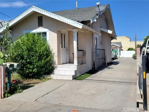 913 W Bishop St, Santa Ana, CA 92703